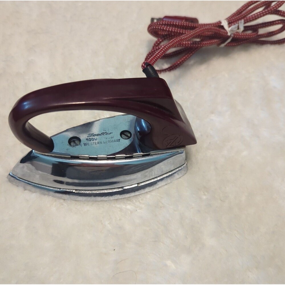 Vintage Foeller Mini Travel Iron, Maroon Bakelite Handle, Western Germany...